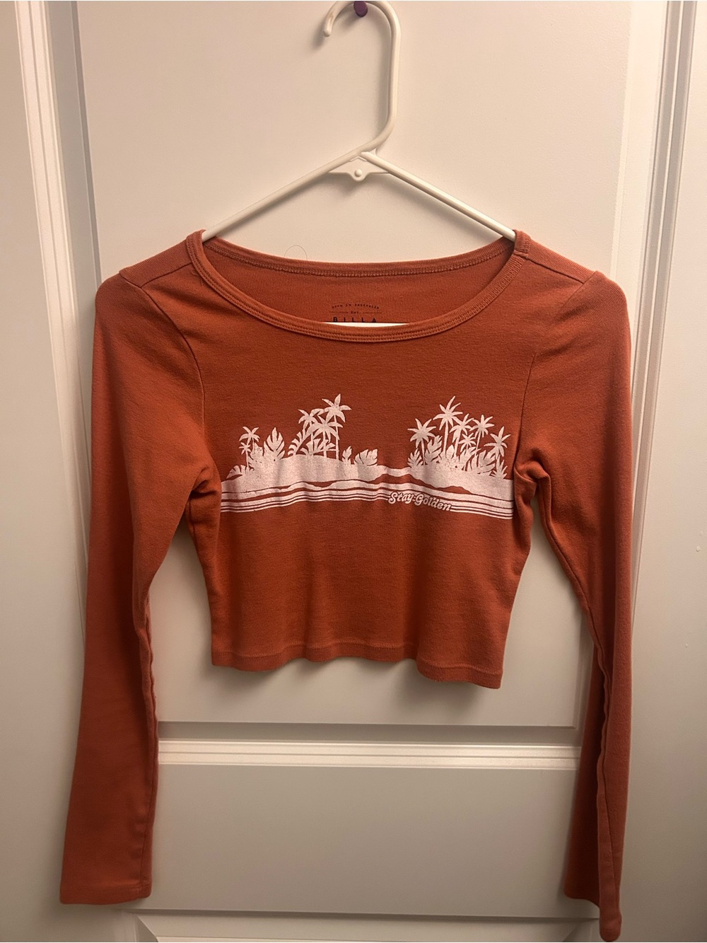 Billabong Rust Cropped Long-Sleeve Tee with White Tropical Graphic